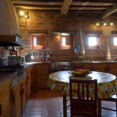 Country house Borgo Del Papa Badia (Umbria)
